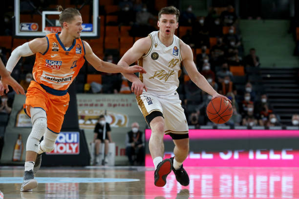 将缺阵4周 将缺阵4周