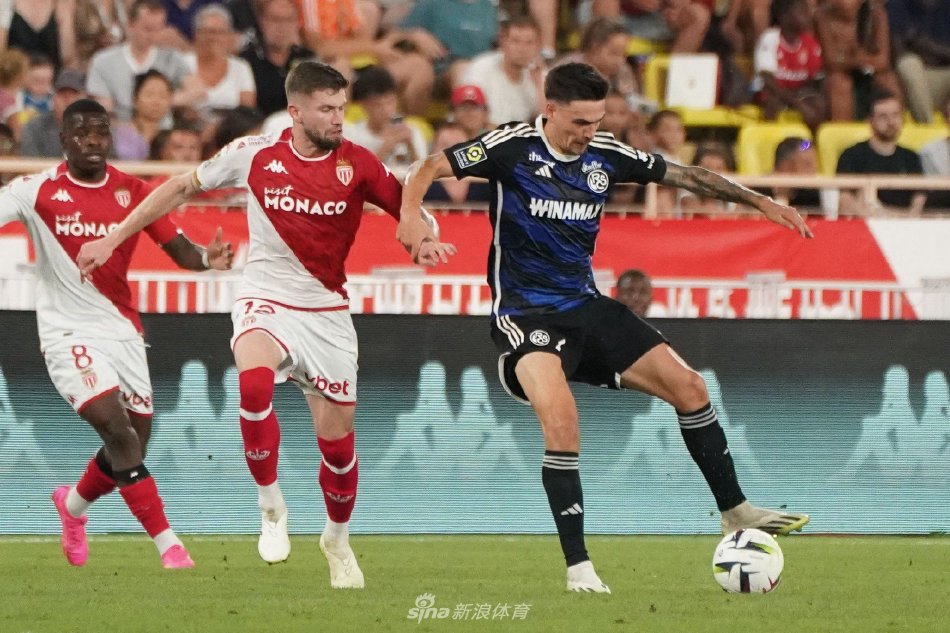 根据此前的 根据此前的