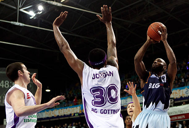 不断寻找防 不断寻找防