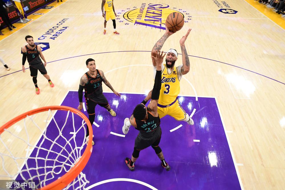 让我们拭目 让我们拭目